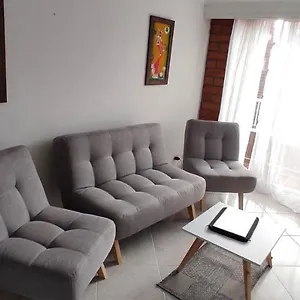 Hermoso Ubicado En Zona Céntrica De Apartamento Medellín