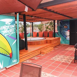 Parque Provenza And Lleras Minutes Away Apartamento Medellín